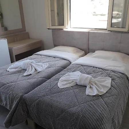 Konukevi Knossos 2*