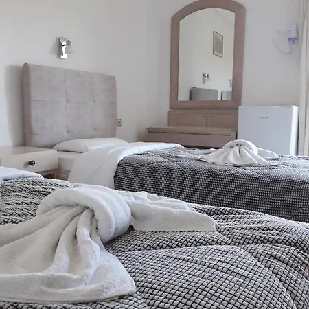 Konukevi Knossos 2*